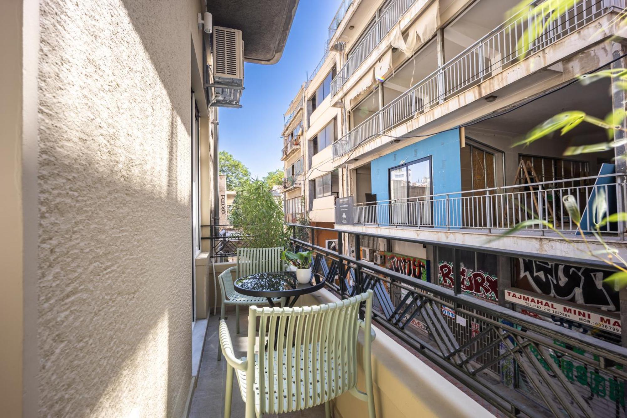 Oasis Athens - Boutique Suites Exterior photo